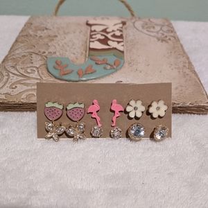 ♦️ B2G1FREE ♦️ set of 6 stud earrings, 🍓,🦩,🌼,🦋